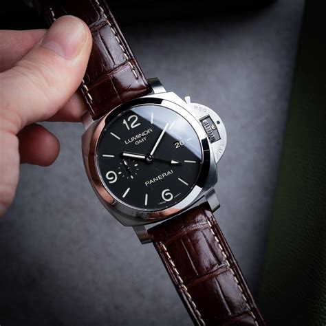 panerai pam 320 review